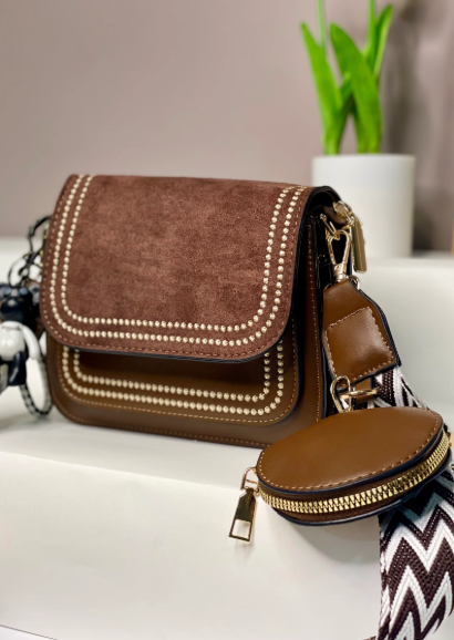 1001- CARRIEL VELVET CAFE