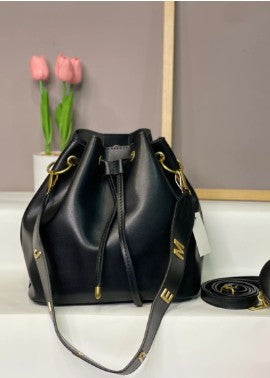 1012- TULA LETRAS NEGRA