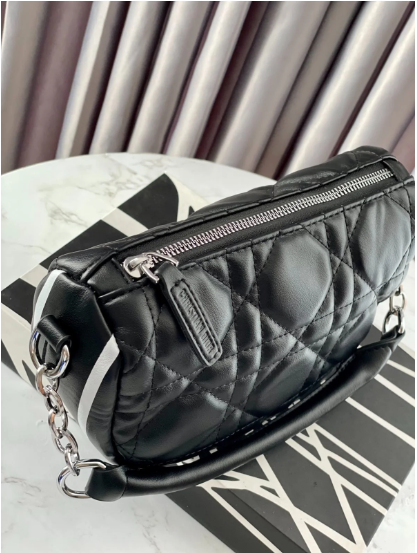 LIQUIDACIÓN 3885-MANOS LIBRE CRISTIAN DIOR- NEGRO