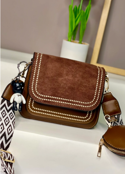 1001- CARRIEL VELVET CAFE