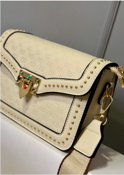 1019-CARRIEL TACHES BEIGE