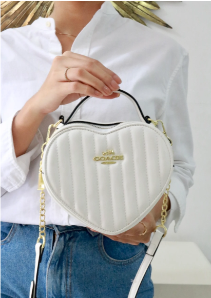 2030-COACH CORAZÓN RELIEVE BLANCO