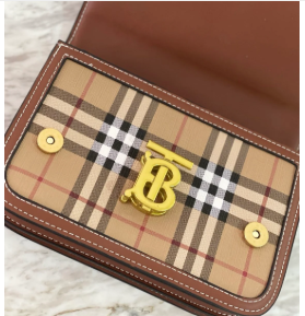 77244-MANOS LIBRE-BURBERRY-CUADROS