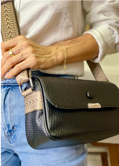 EZO-22 BOLSO CLASICO NEGRO