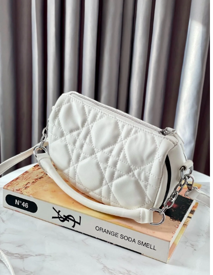 LIQUIDACIÓN 3885-MANOS LIBRE CRISTIAN DIOR- BLANCO