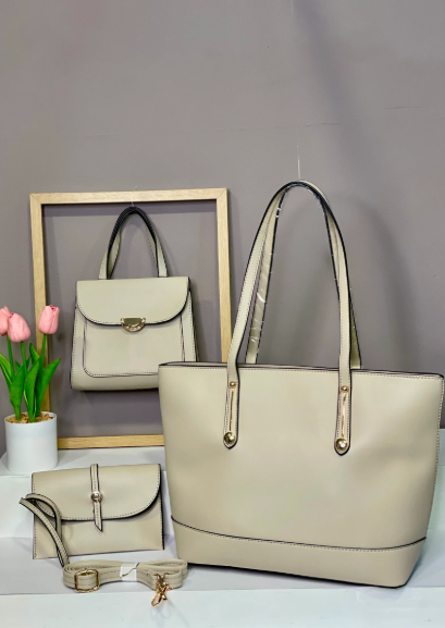 RA-06 BOLSO EN TRIO CAQUI