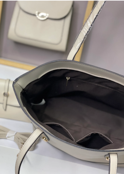 RA-06 BOLSO EN TRIO CAQUI