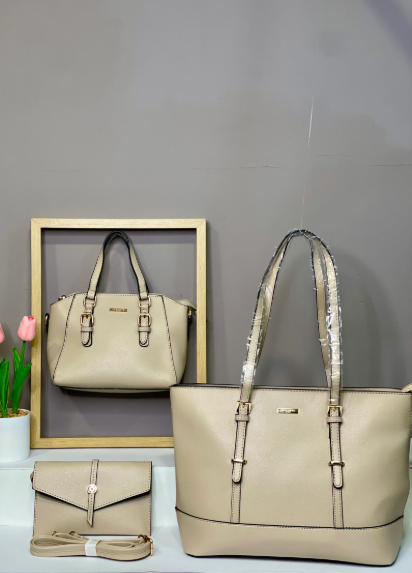 RA-08 BOLSO EN TRIO CAQUI