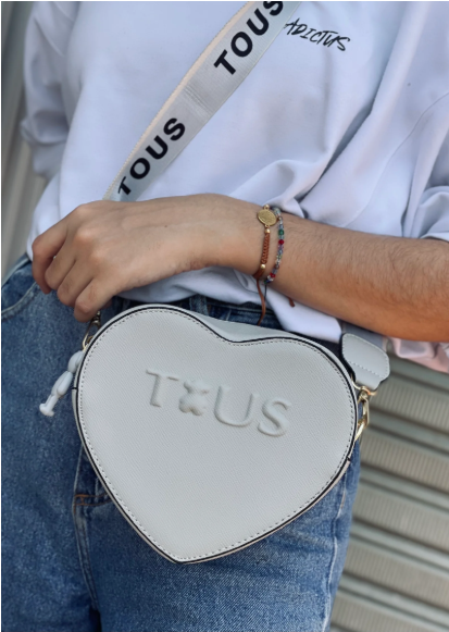 V539 MANOS LIBRES TOUS CORAZÓN GRIS