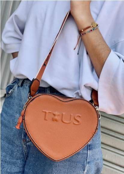 V539 MANOS LIBRES TOUS CORAZÓN MIEL