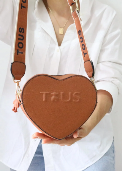 V539 MANOS LIBRES TOUS CORAZÓN MIEL