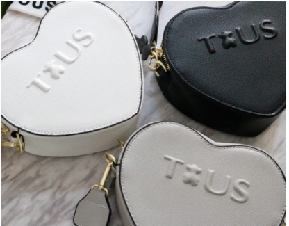 V539 MANOS LIBRES TOUS CORAZÓN NEGRO