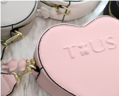 V539 MANOS LIBRES TOUS CORAZÓN ROSADO